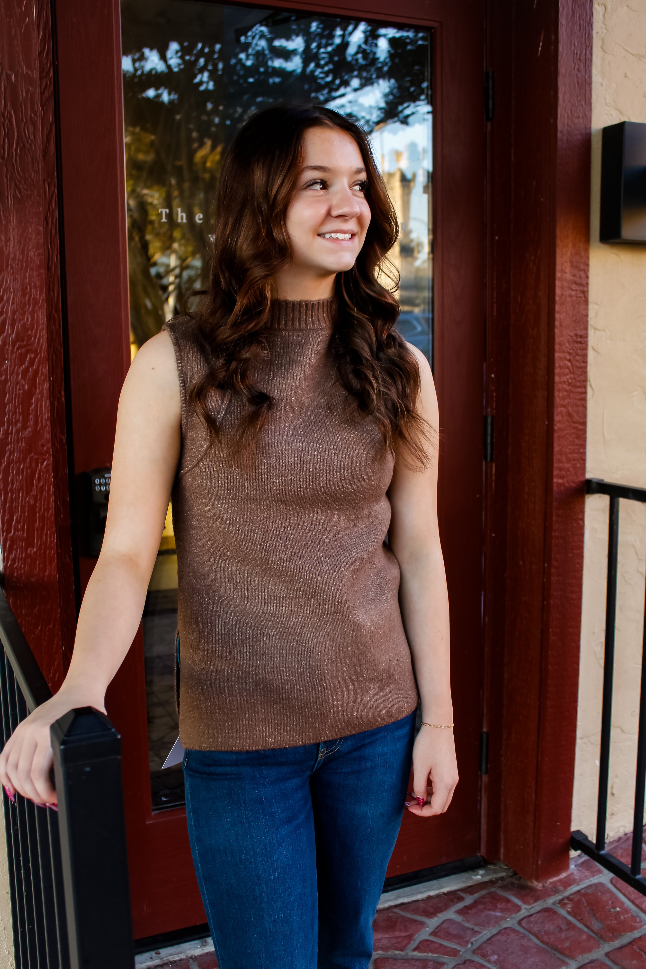 Sleeveless Sweater - Coco